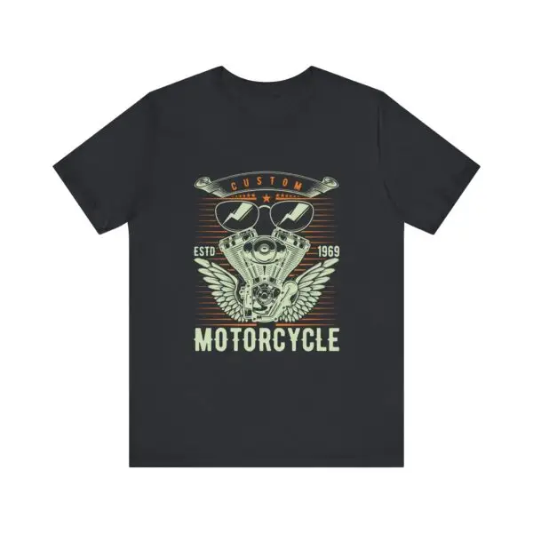 Vintage Motorcycle Club T-Shirt: Retro Biker Style for Riders