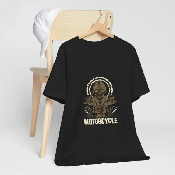 Ride in Style: Vintage Motorcycle Graphic Tee for Bikers - Image 2